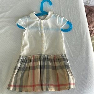 Cute baby Burberry dress in size 12 Months